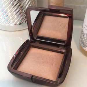 Hourglass Ambient Lighting Powder, shade DIM LIGHT